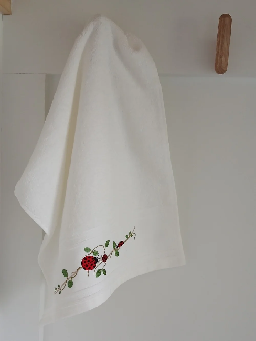 Ladybug Embroidered Border 2 Bath 2 Hand Towels HOME SPA 100% Cotton Portugal